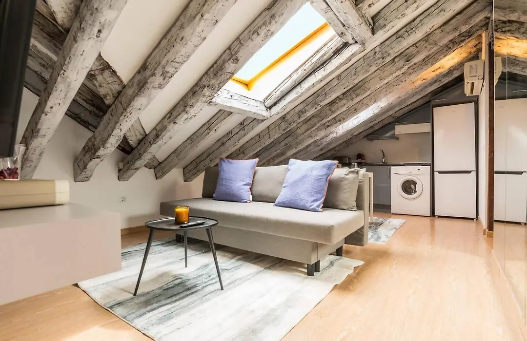 Estudio Nuevo - Gran Via Tarifa Mensual Disponible-1