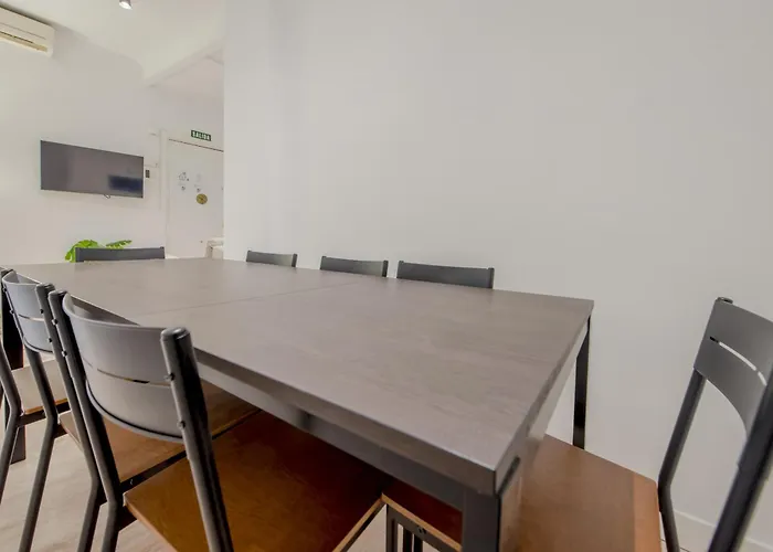 Premium Apt Para 9Pax En Calle Olmo - Centro De E1